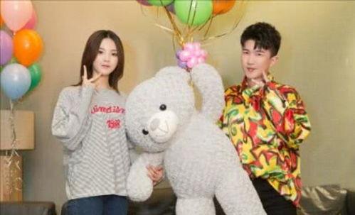 娱乐圈水太深准备吃瓜,揭秘水太深,吃瓜群众如何应对 第2张 娱乐圈水太深准备吃瓜,揭秘水太深,吃瓜群众如何应对 第2张